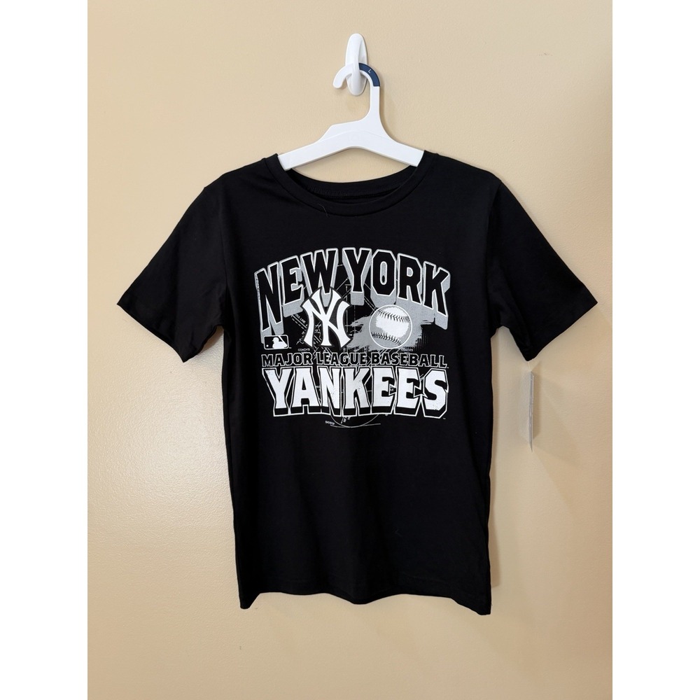 Genuine Merchandise Boys New York Yankees Black Short Sleeve T-Shirt Sz L NWT